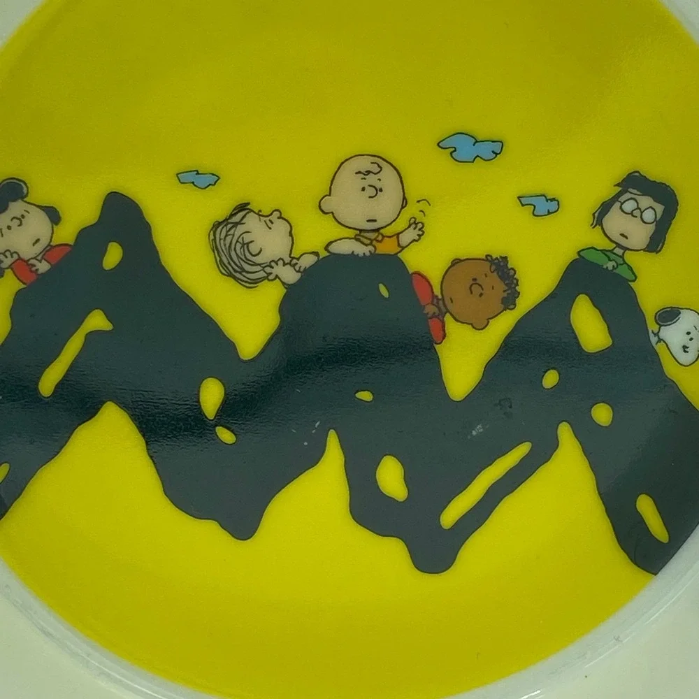 Peanuts Charlie Brown Zig Zag Ceramic Bowls Set of‎ 2 Gibson Yellow Black Gang